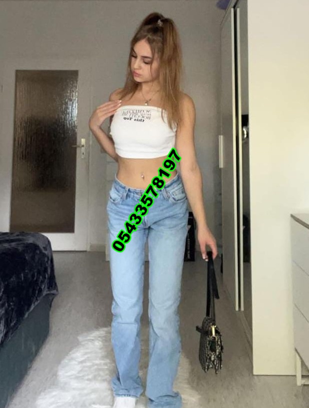 Seksi Bayan Karina